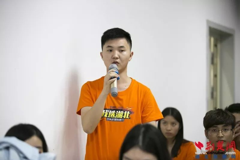 1528353804123759.png blob.png