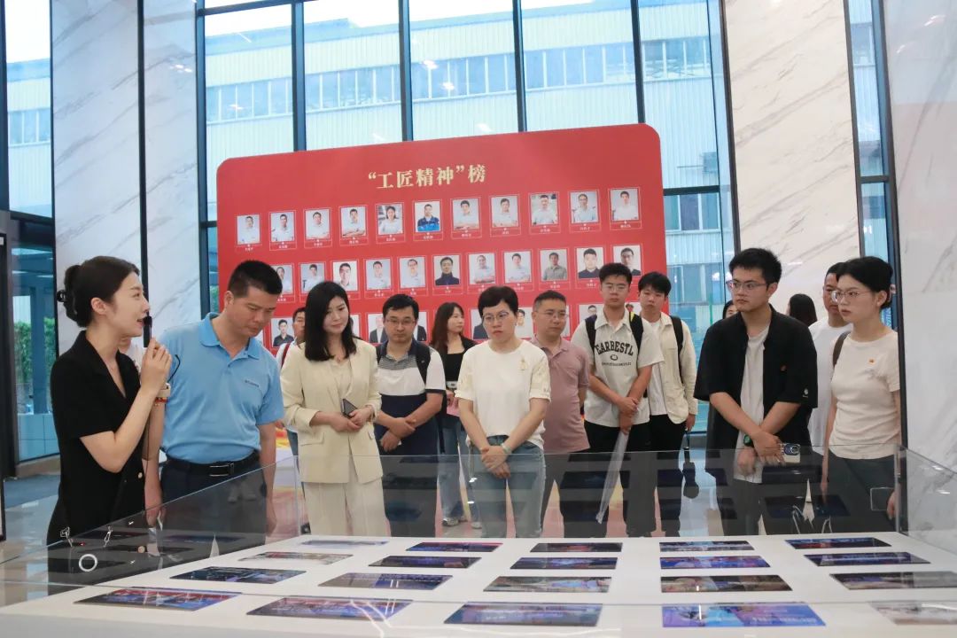 1754223984410608.jpg 1754223984410608.jpg